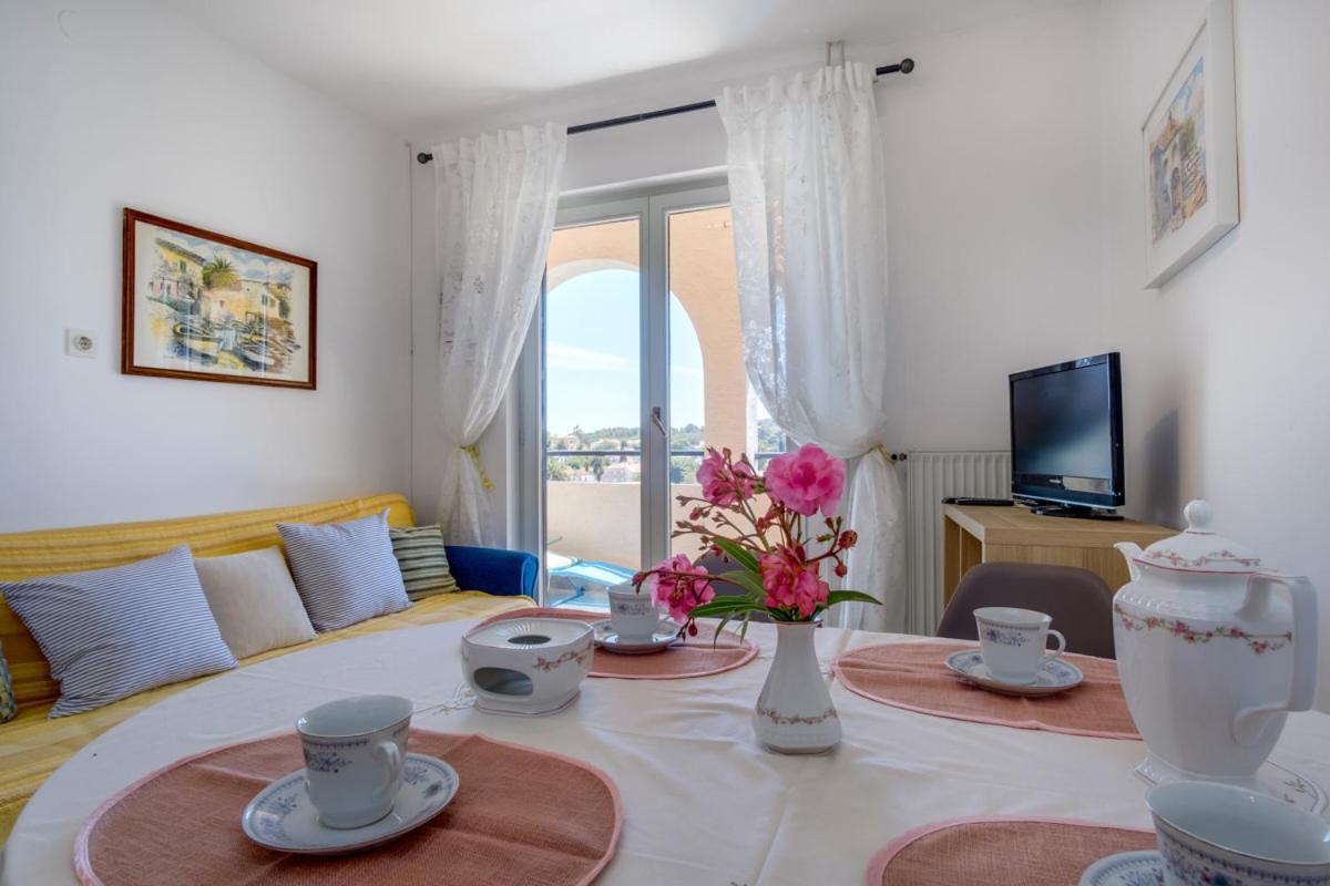 Apartmani Nadalina Veli Lošinj Exterior foto