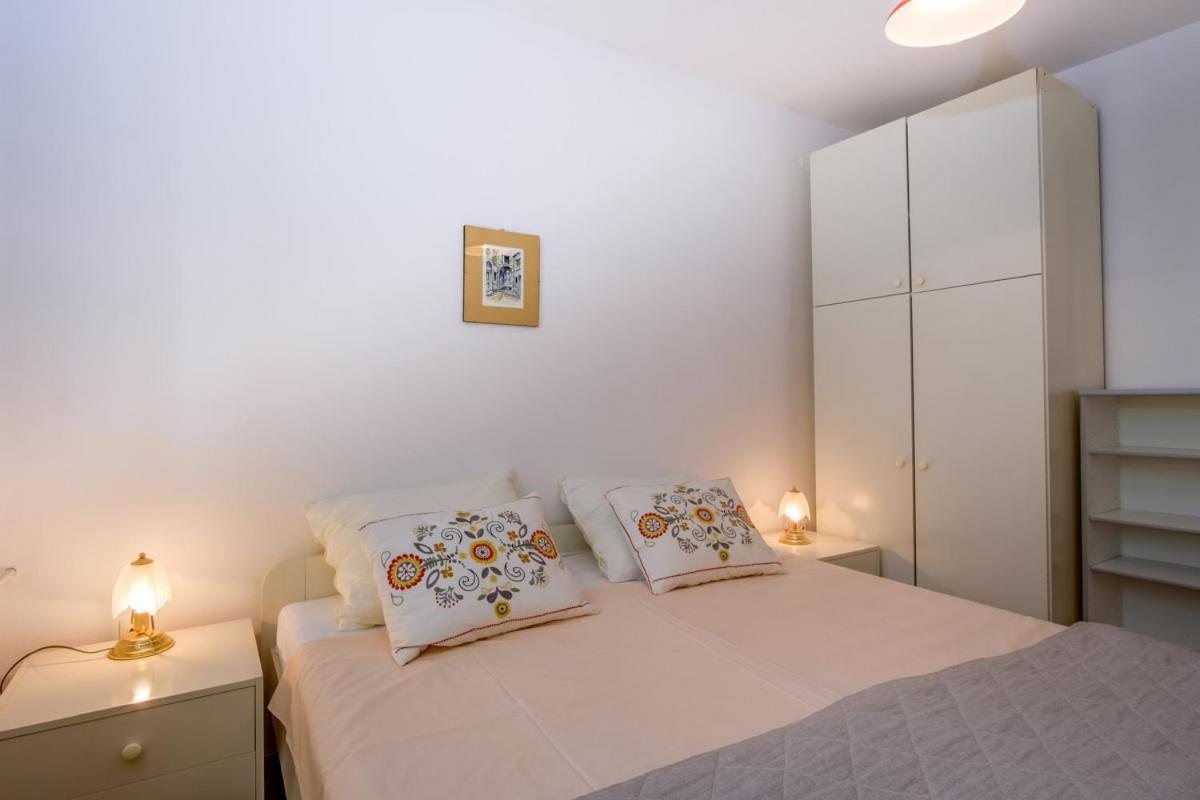 Apartmani Nadalina Veli Lošinj Exterior foto