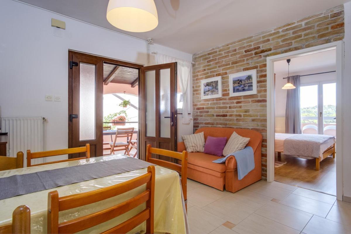 Apartmani Nadalina Veli Lošinj Exterior foto