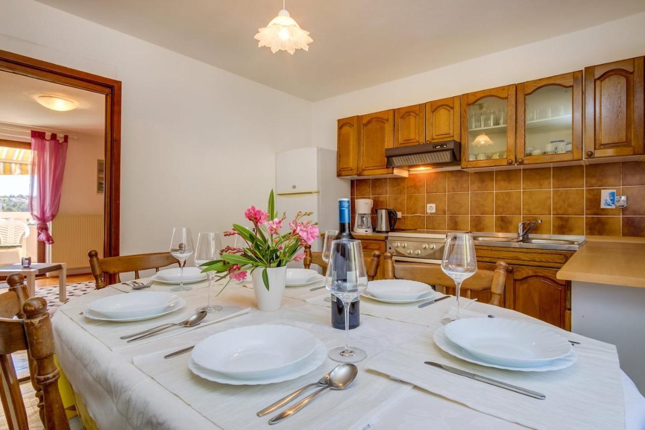 Apartmani Nadalina Veli Lošinj Exterior foto