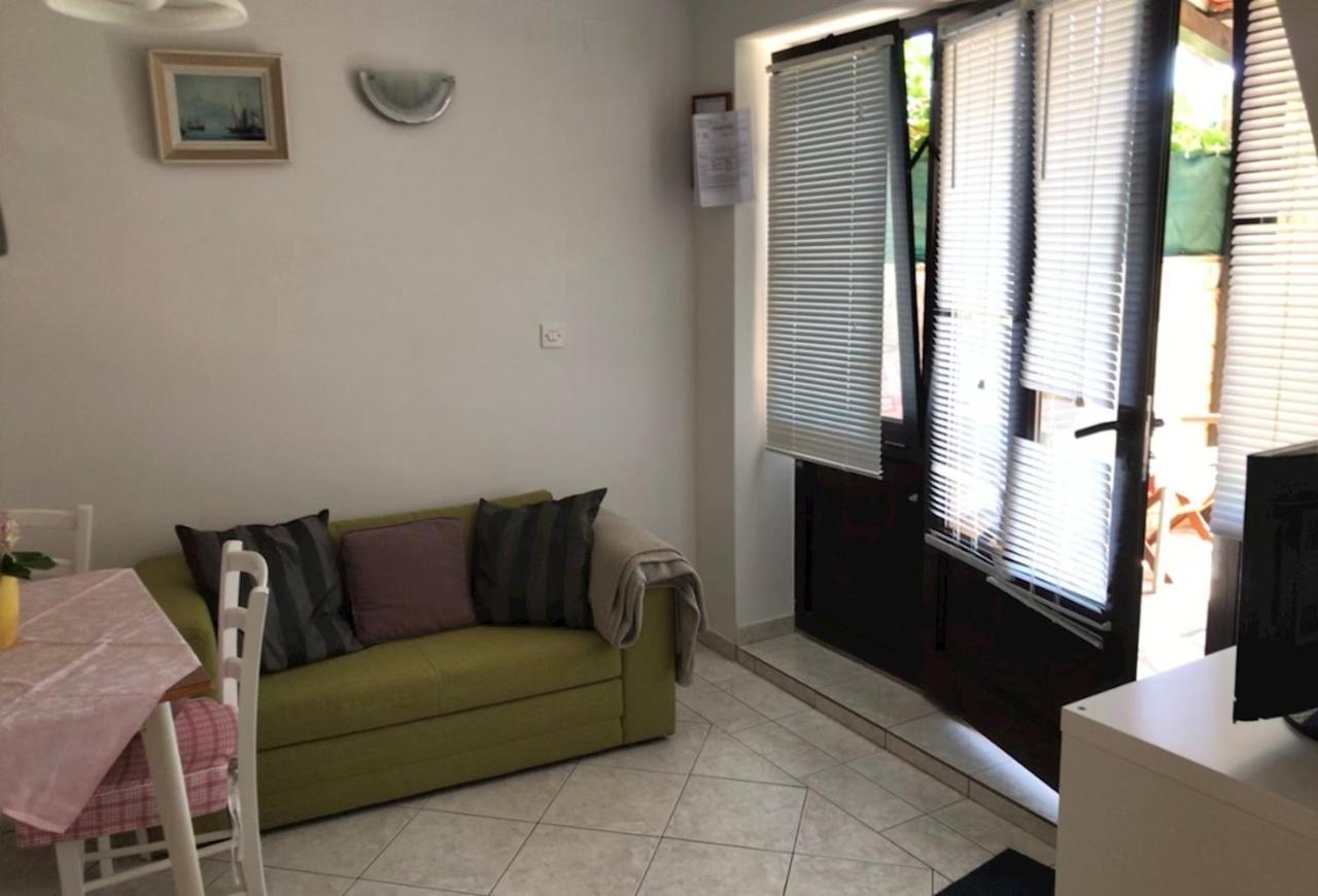 Apartmani Nadalina Veli Lošinj Exterior foto